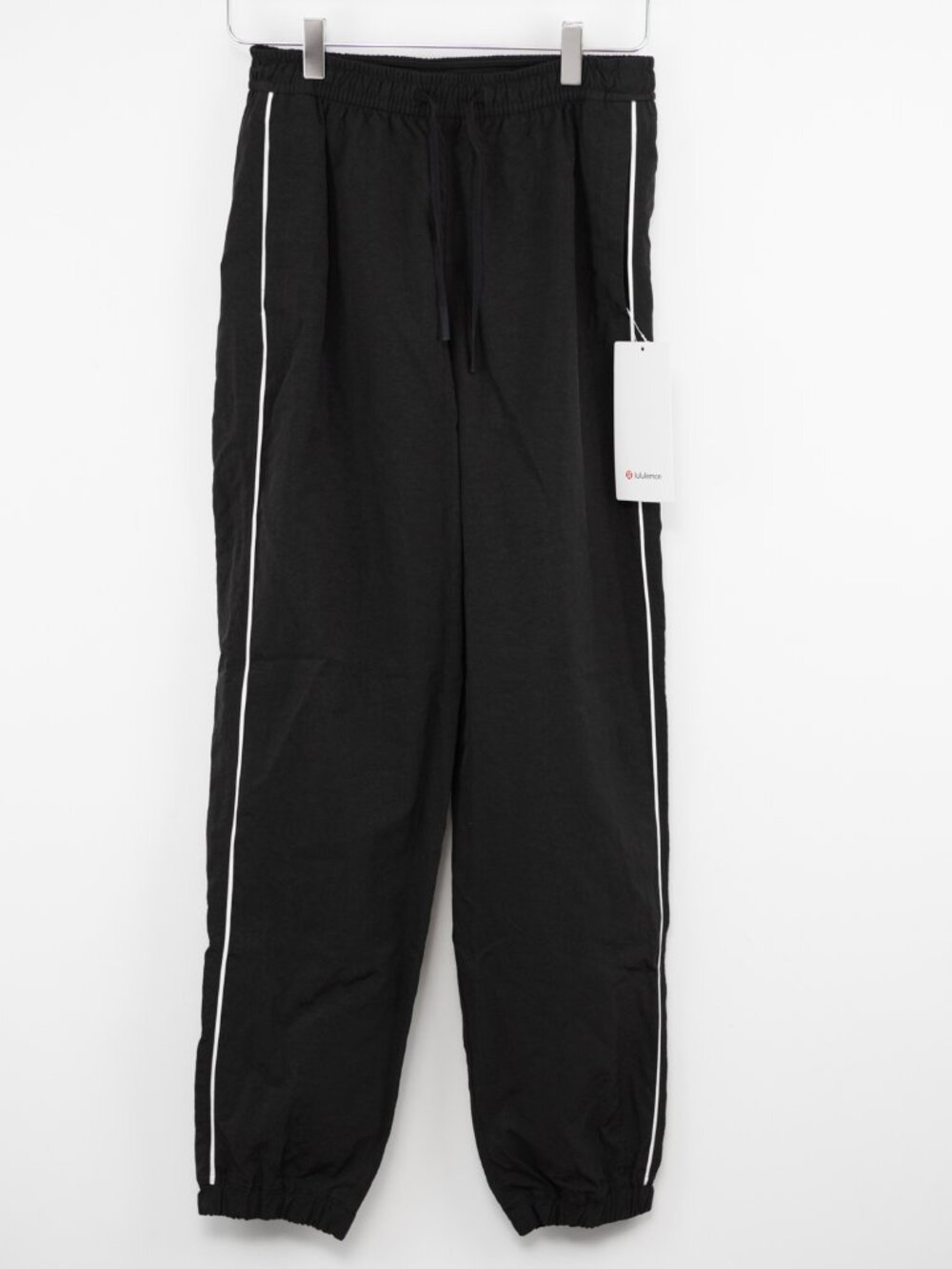 Lululemon License to Train Mid-Rise Lightweight Jogger Black White Size XS New